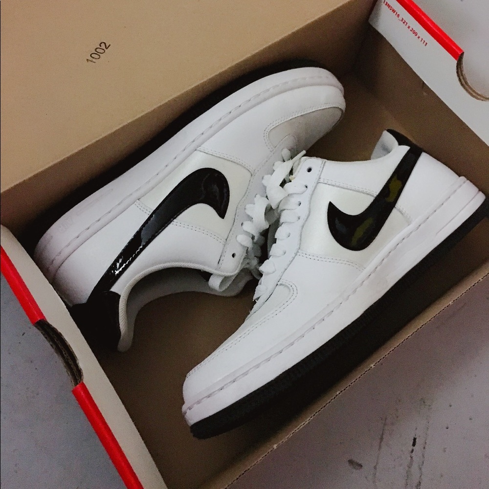 Nike Air Force 1